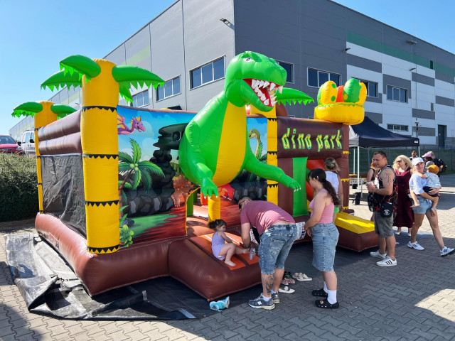Skákací hrad Dino park