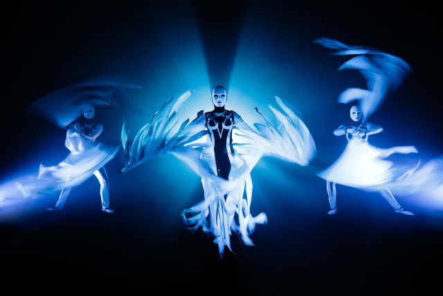 UV show BLUE ILLUSION