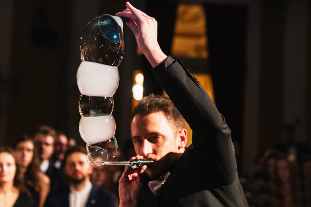 Bubble show