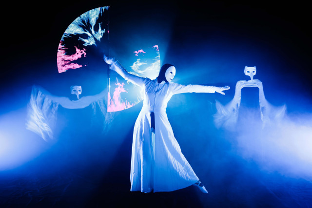 UV show BLUE ILLUSION