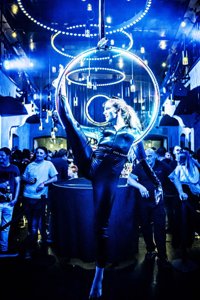 Světelný Aerial Hoop