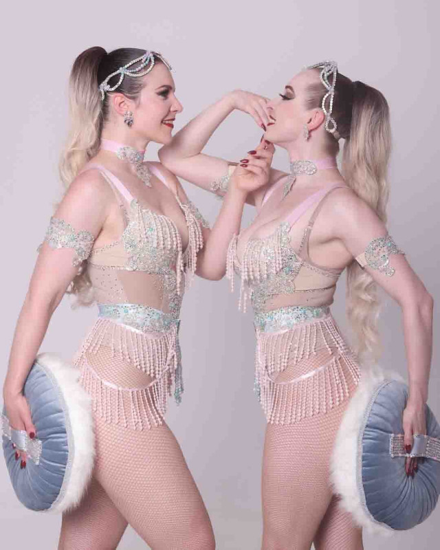 Duo Burlesque show