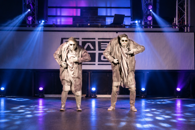 Robotická show
