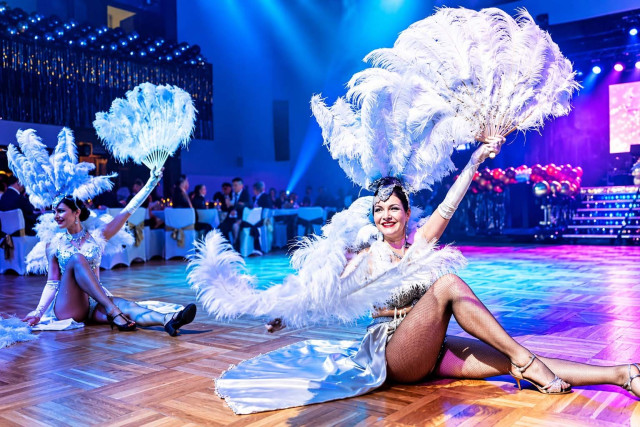 Show girls