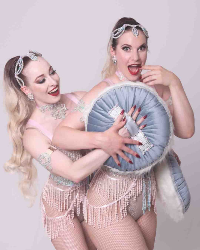 Duo Burlesque show