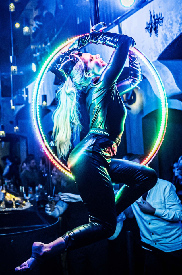Světelný Aerial Hoop