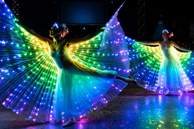 LED show Crystalizace