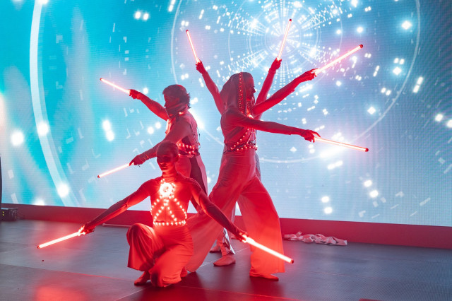 LED show s projekcemi