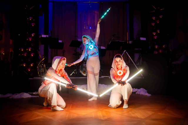LED show s projekcemi