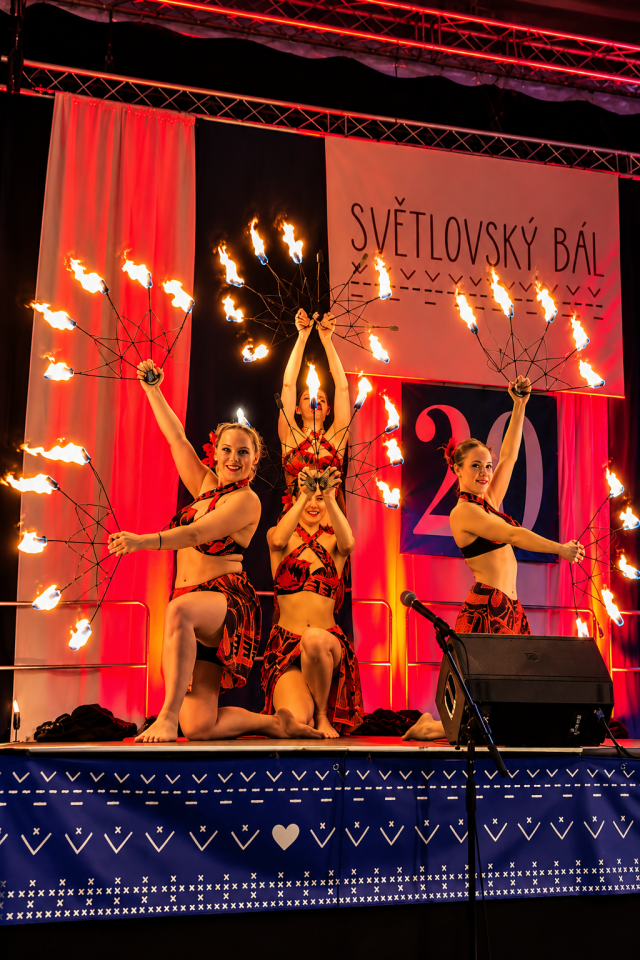 Polynéská ohňová show