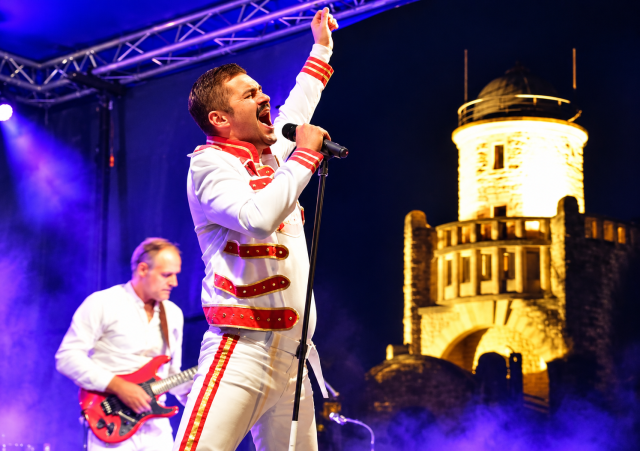 QUEENWAYS - QUEEN TRIBUTE BAND