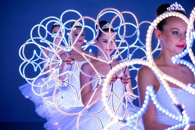 LED show Diamonds