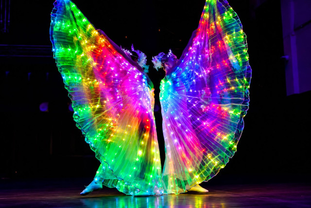 LED show Crystalizace