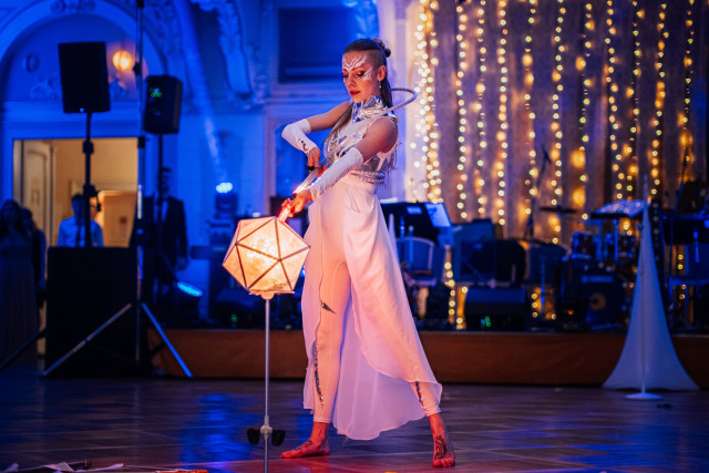 Sólová světelná show
