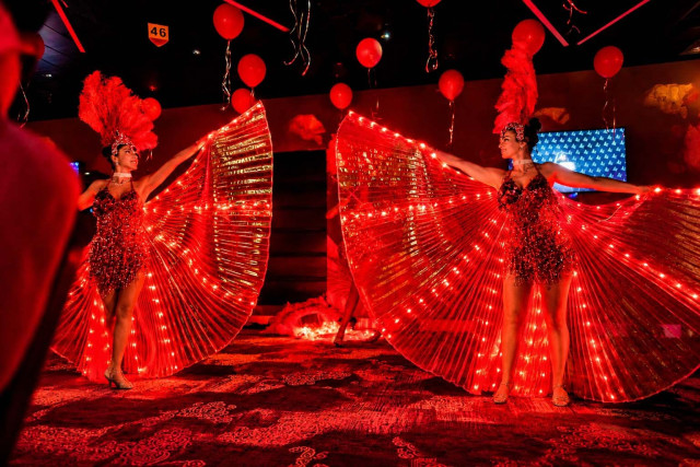 Show girls