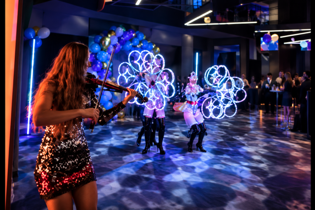 LED Show s živými houslemi