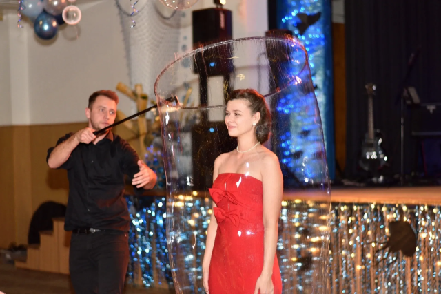 Bubble show