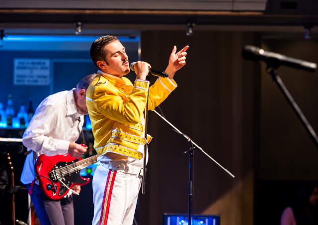 QUEENWAYS - QUEEN TRIBUTE BAND