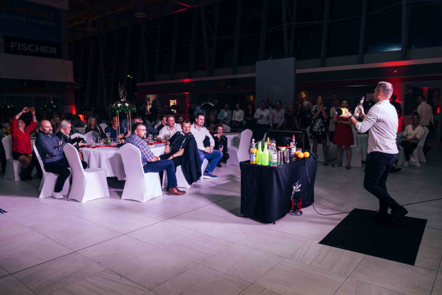 Barmanská show