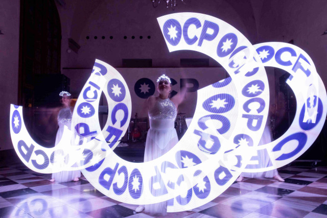 LED show Crystalizace