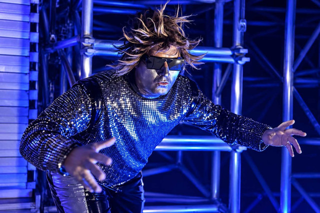 Robotická show