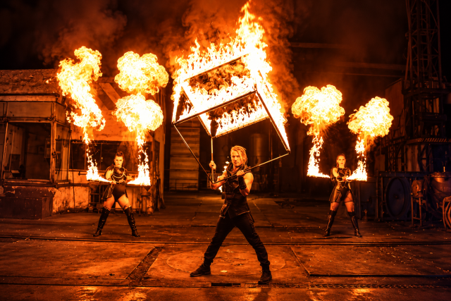 Rocková Fire show