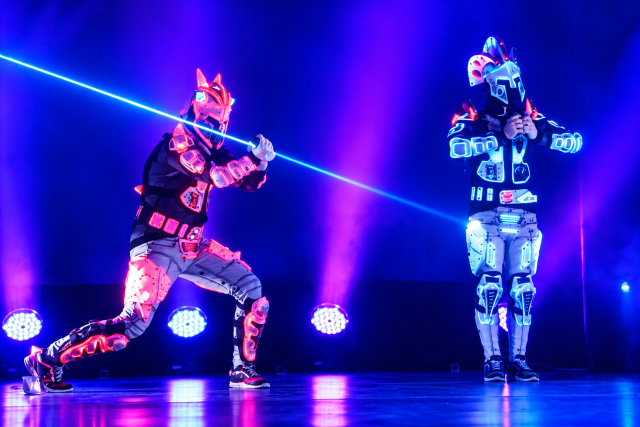 UV robotická light show