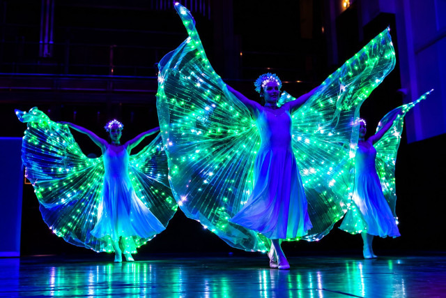 LED show Crystalizace