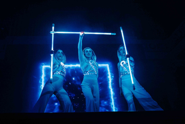 LED show s projekcemi