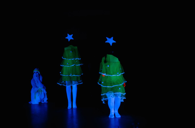 UV show kouzlo Vánoc