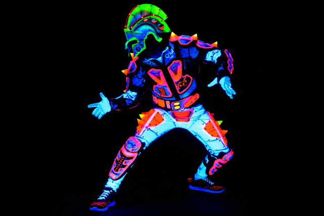 UV robotická light show