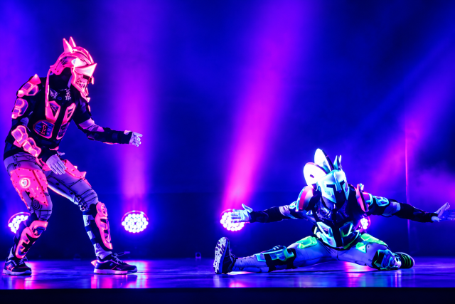 UV robotická light show