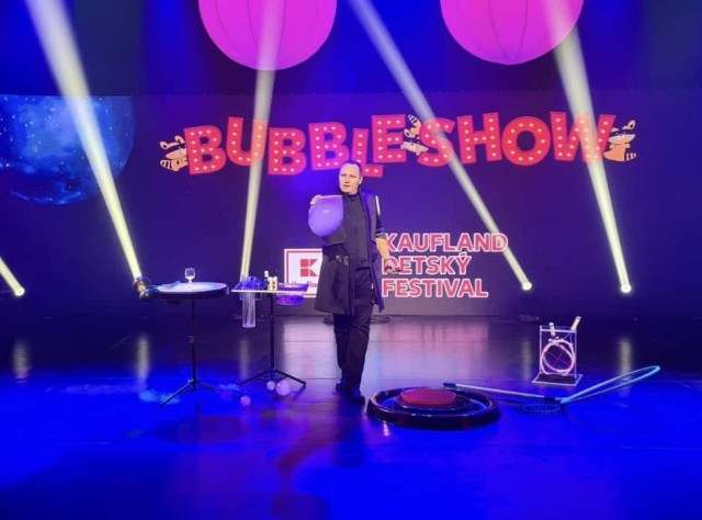 Profesionální bubble show