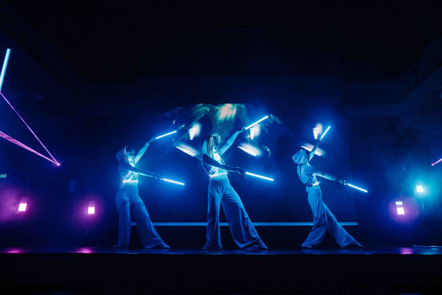 LED show s projekcemi