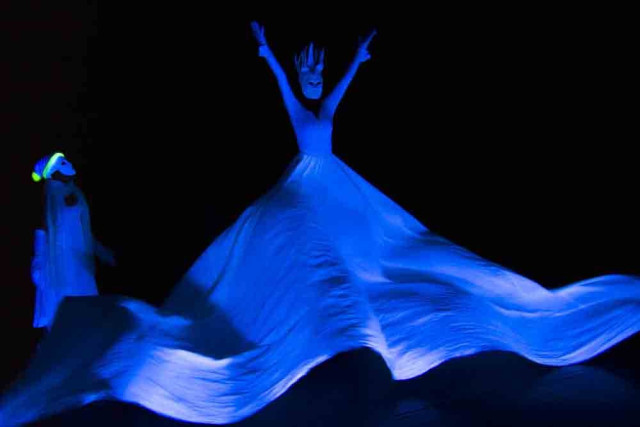 UV show kouzlo Vánoc