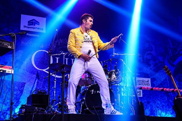 FREDDIE MERCURY LIVE EXPERIENCE