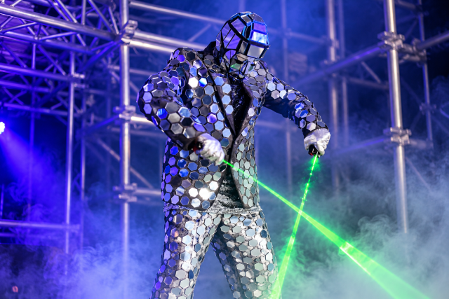 Light dance show