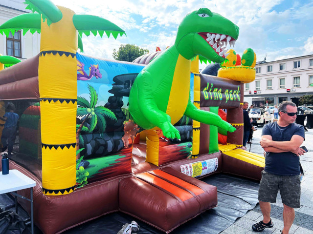 Skákací hrad Dino park