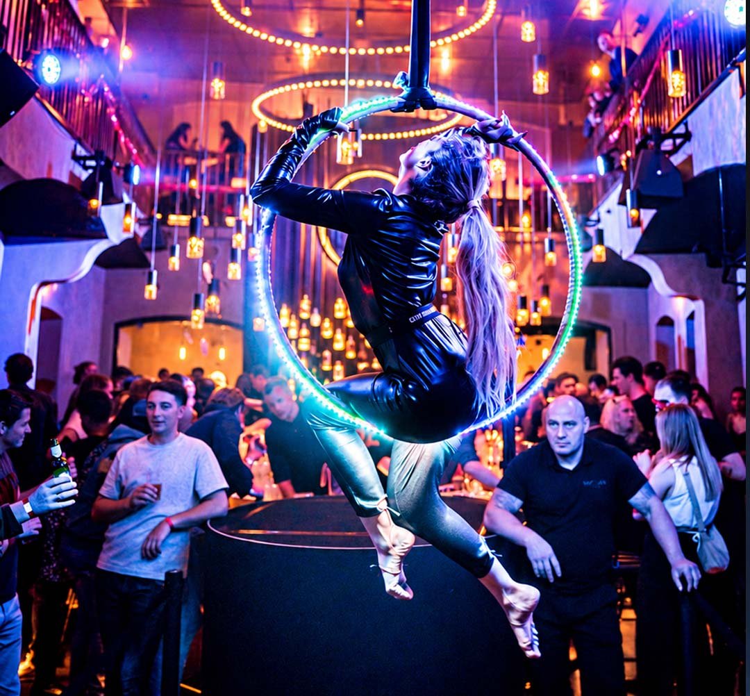 Světelný Aerial Hoop